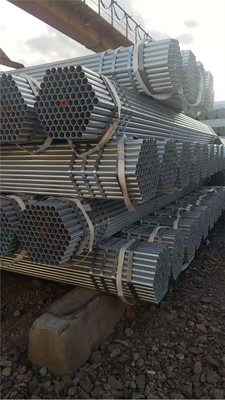 1.5 Inch Scaffolding Building ERW Ms Steel Pipe And Tube 48.3mm-48.6mm EN39/BS1139