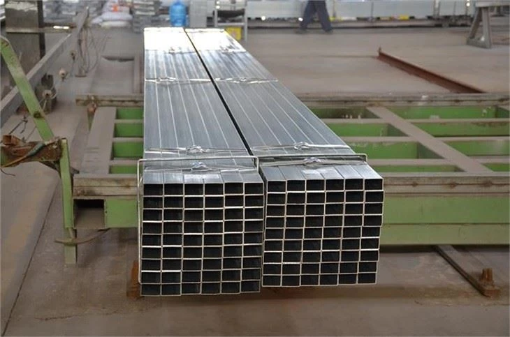 SHS Galvanize Hollow Seksyon 20 * 20-200 * 200mm